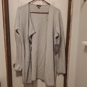 Vince Camuto Gray Chevron Cardigan